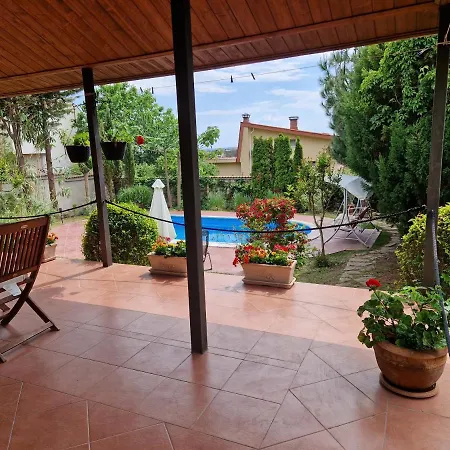 Sunny Boutique Villa Warna