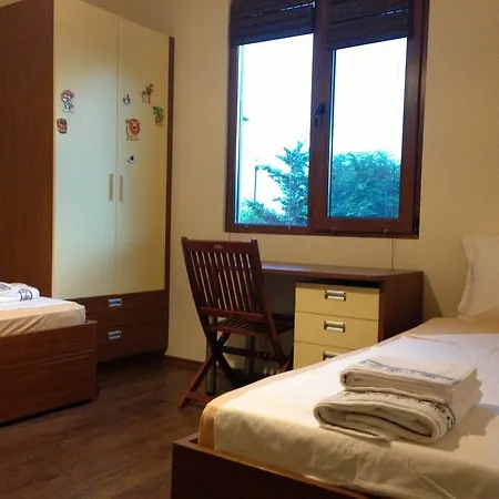 Sunny Boutique * Warna