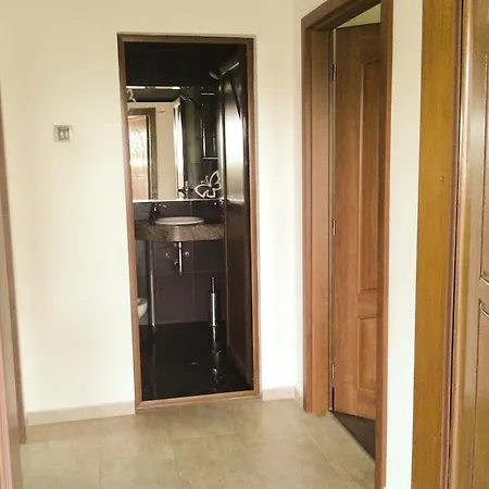 Sunny Boutique Warna