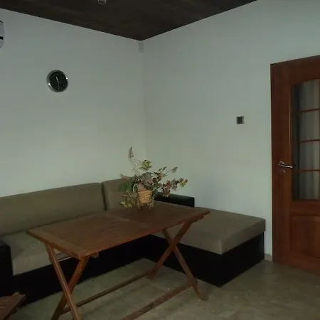 Villa Sunny Boutique Warna